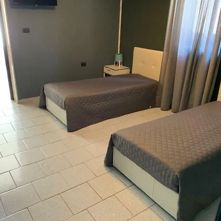 Apartment Skandivi Bari